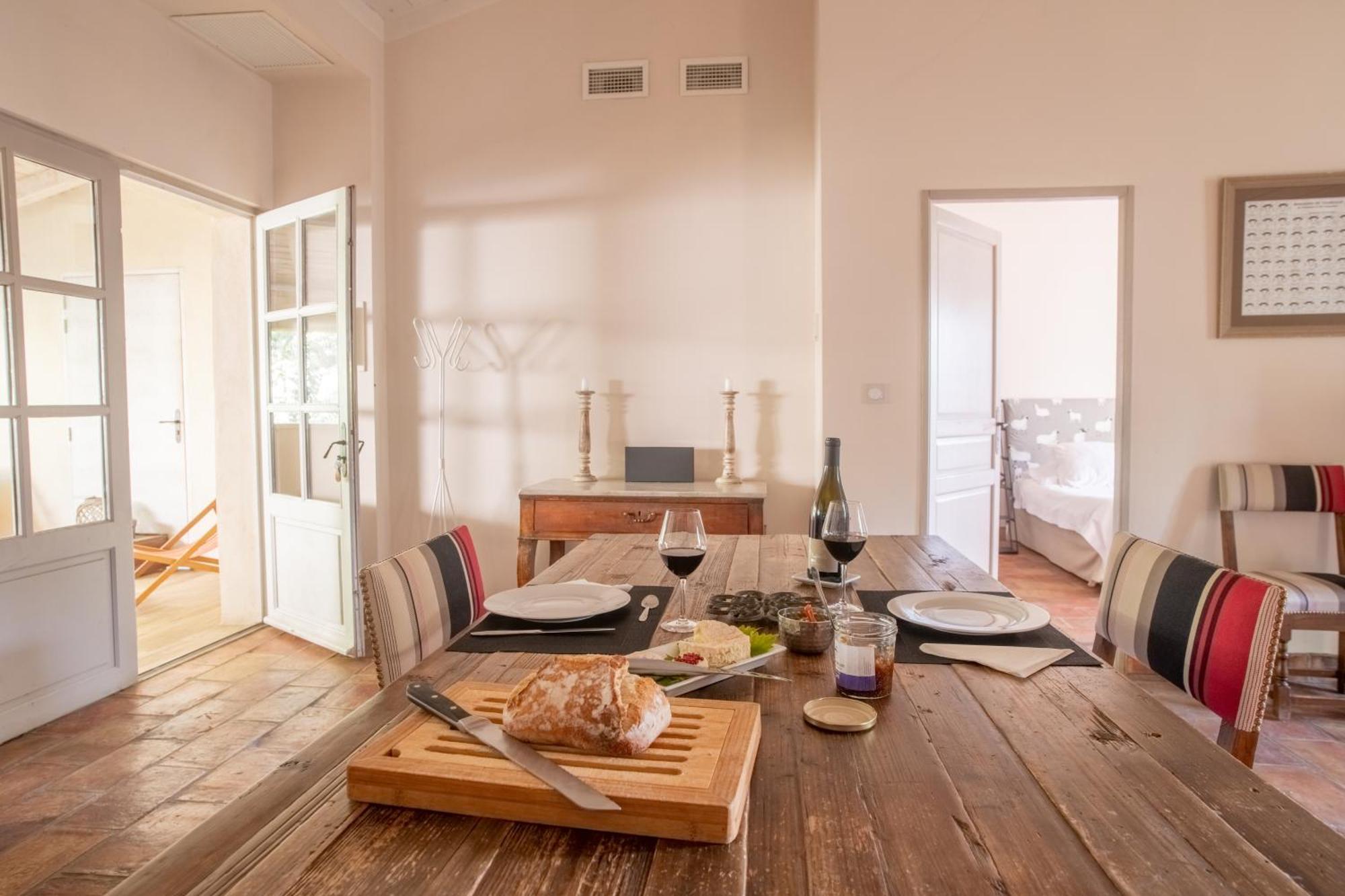 Hotel Et Appartements Domaine Des Clos - Teritoria Beaucaire  Buitenkant foto