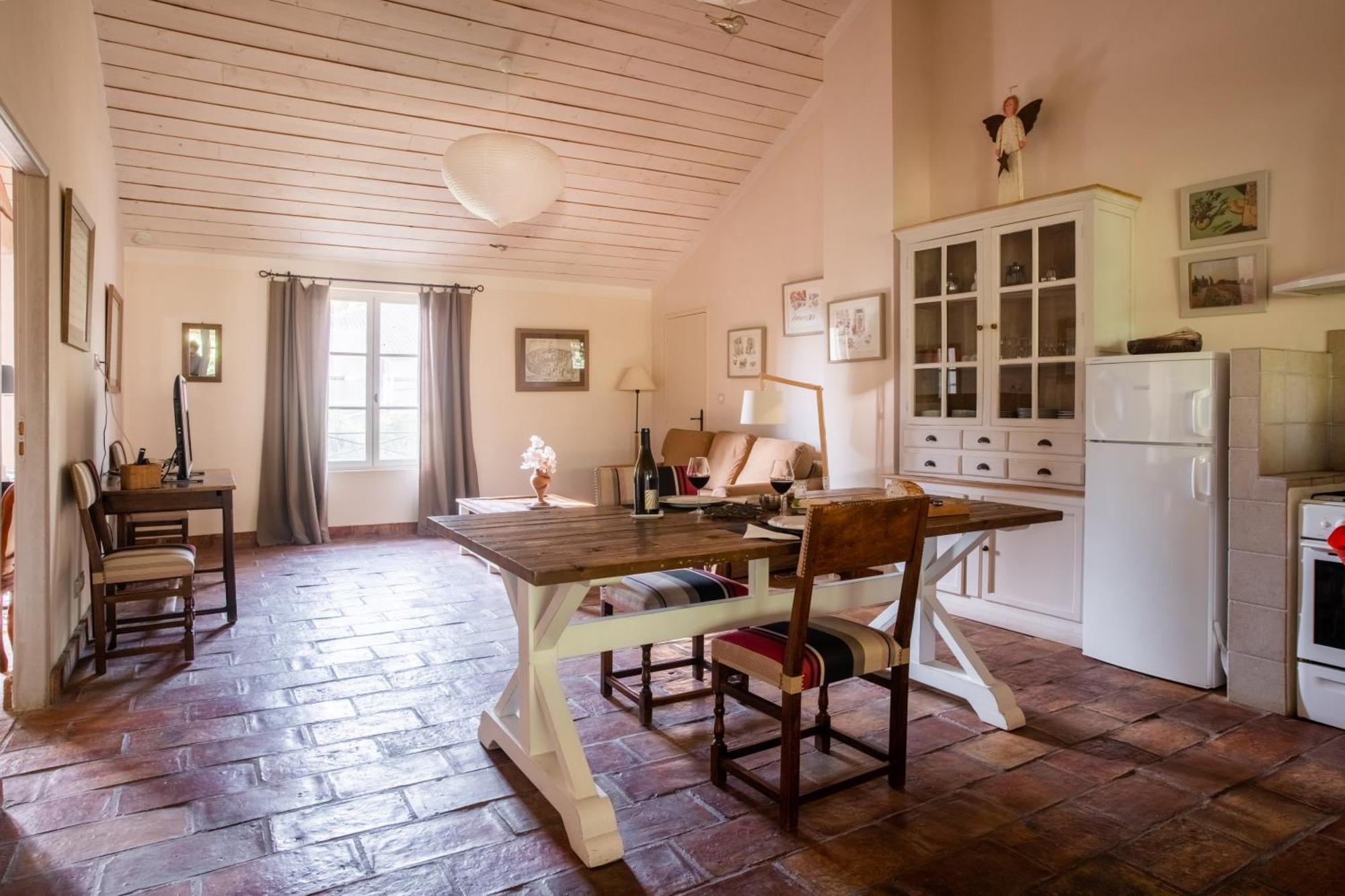Hotel Et Appartements Domaine Des Clos - Teritoria Beaucaire  Buitenkant foto