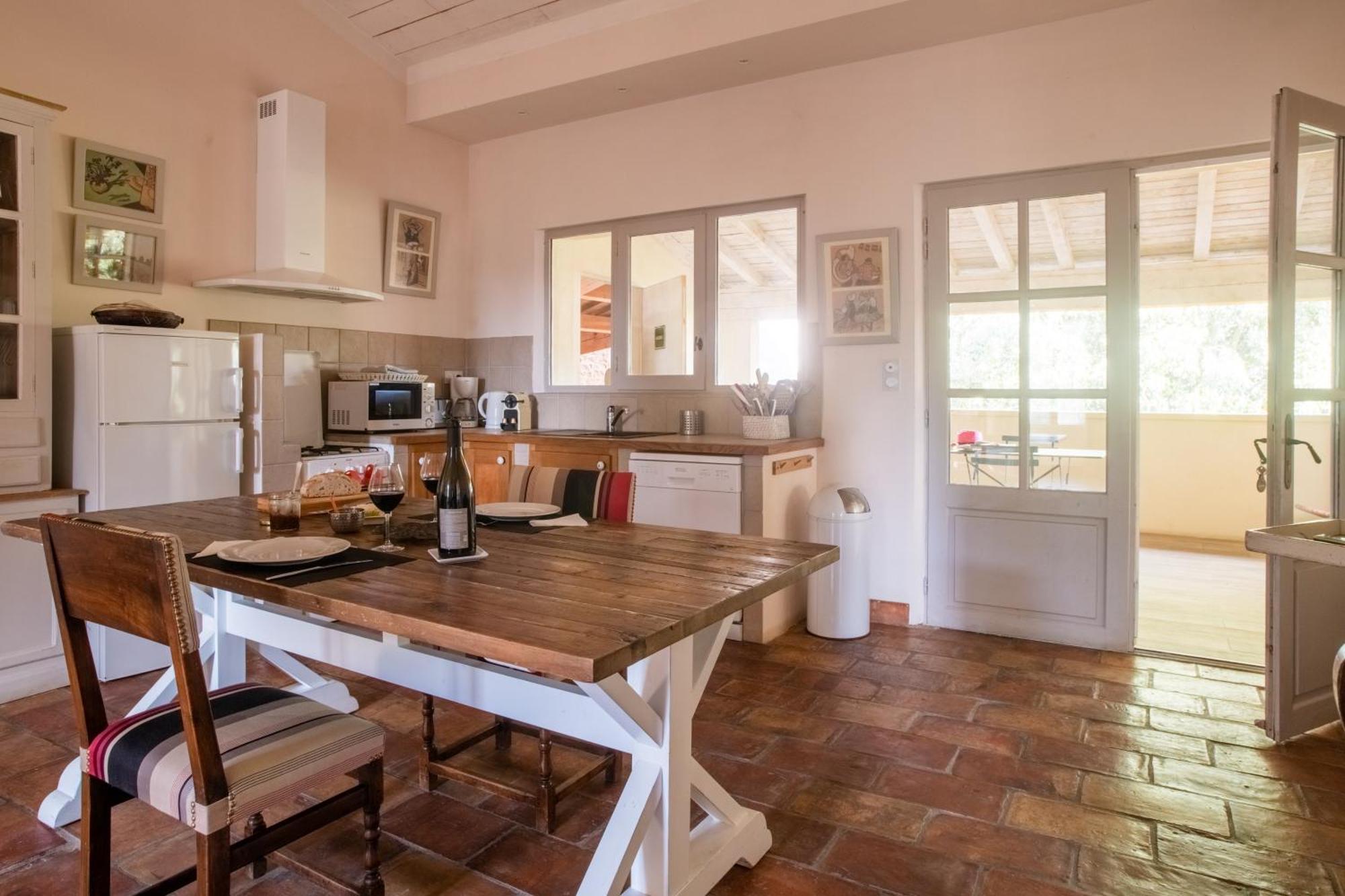 Hotel Et Appartements Domaine Des Clos - Teritoria Beaucaire  Buitenkant foto