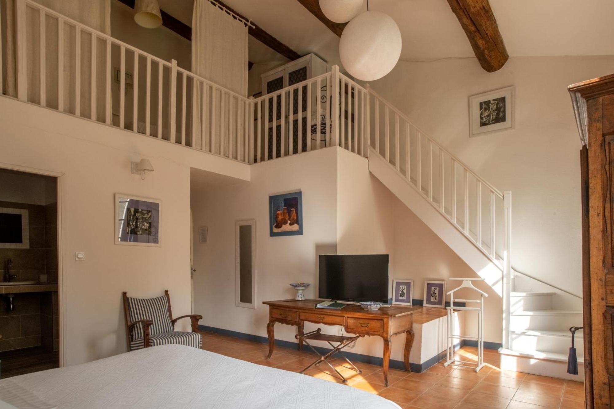 Hotel Et Appartements Domaine Des Clos - Teritoria Beaucaire  Buitenkant foto